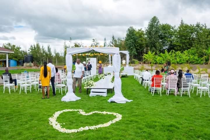 Head Table